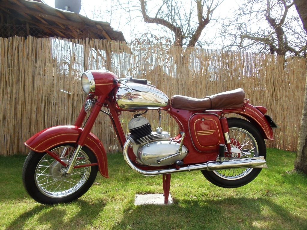  Jawa 350/354 kývačka, year 1955