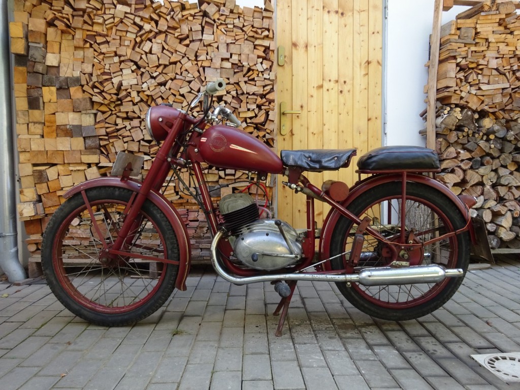  Monark - ČZ M300, r.v. 1950