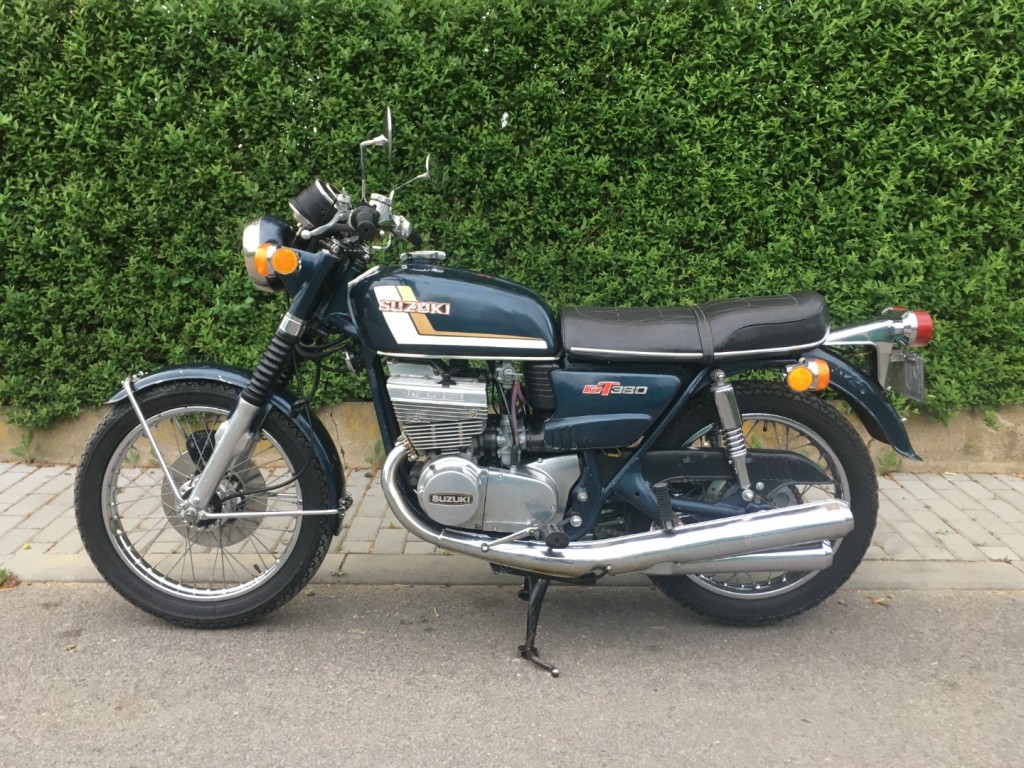  Suzuki GT380, year 1974