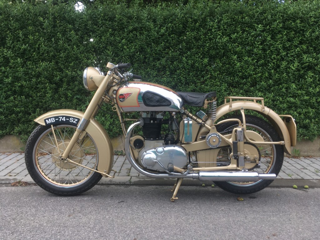  BSA A10 Golden Flash, r.v. 1954 s TP