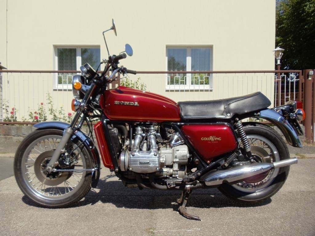  Honda GL1000 Goldwing, r.v. 1976 s TP