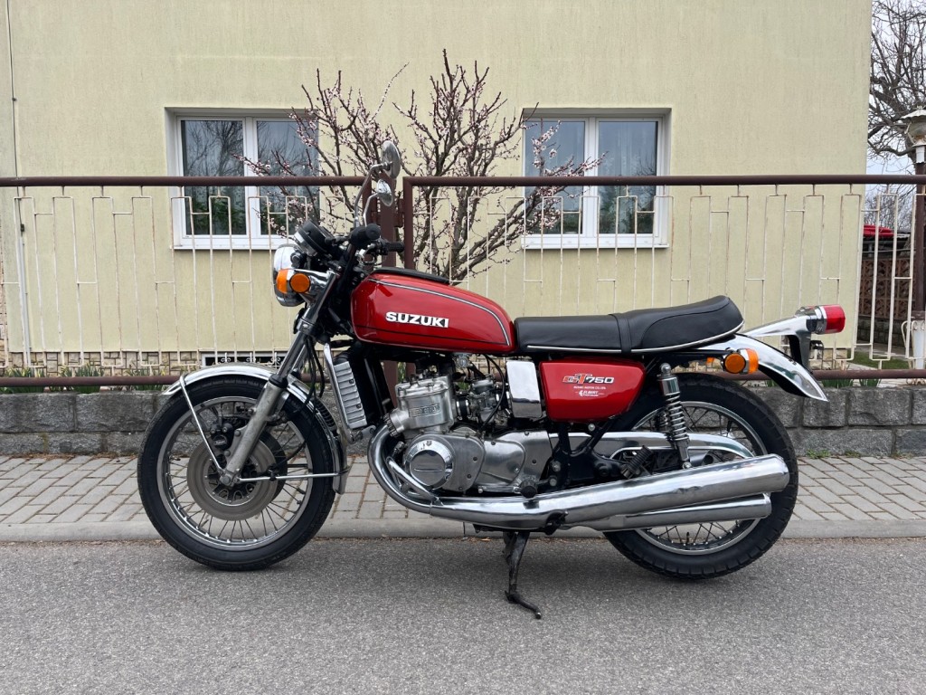  Suzuki GT750 Vodní buvol, r.v. 1976 s TP