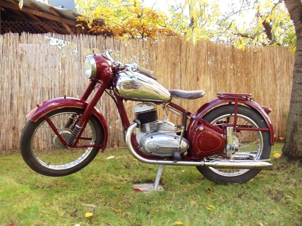  Jawa 250/11 Pérák, r.v. 1952 s TP