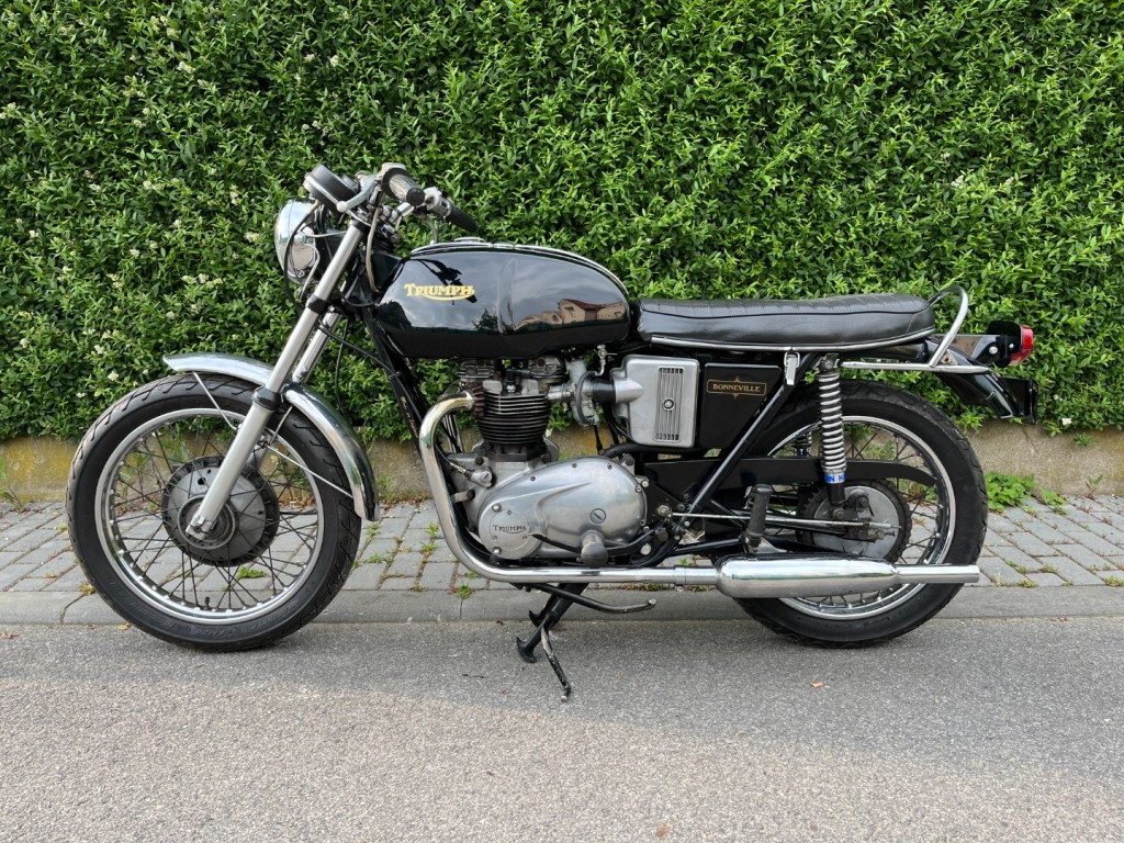 Triumph T120R Bonneville, year 1972