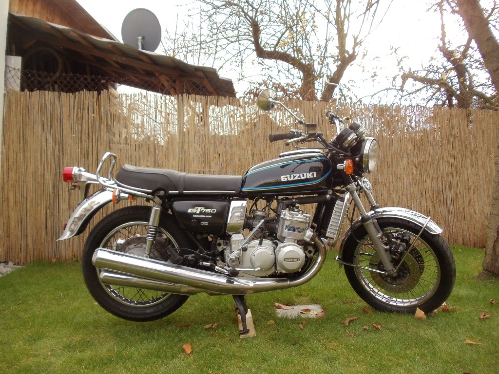  Suzuki GT750 Vodni buvol, r.v. 1977 s TP