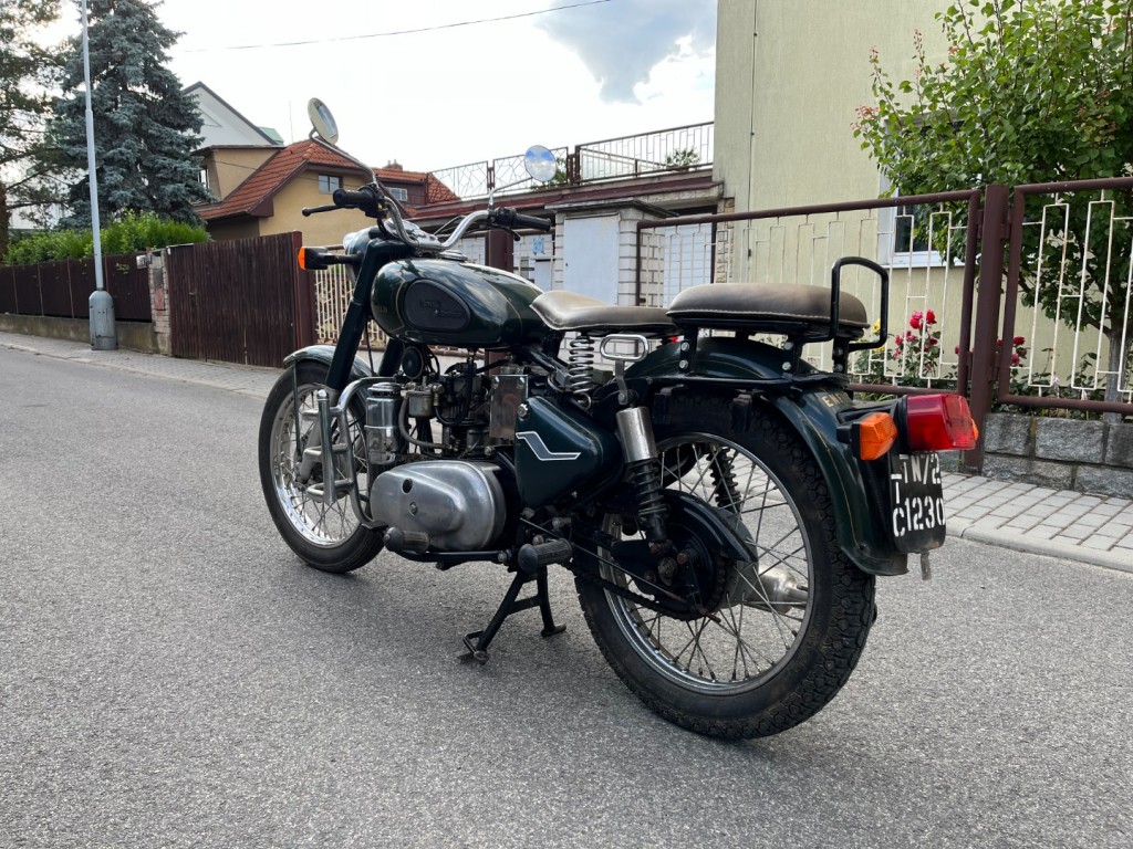 Royal Enfield 325 DIESEL