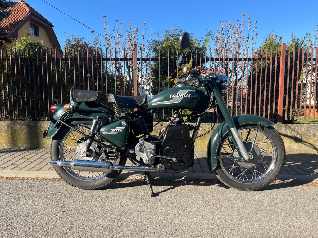 Royal Enfield Taurus 325 DIESEL