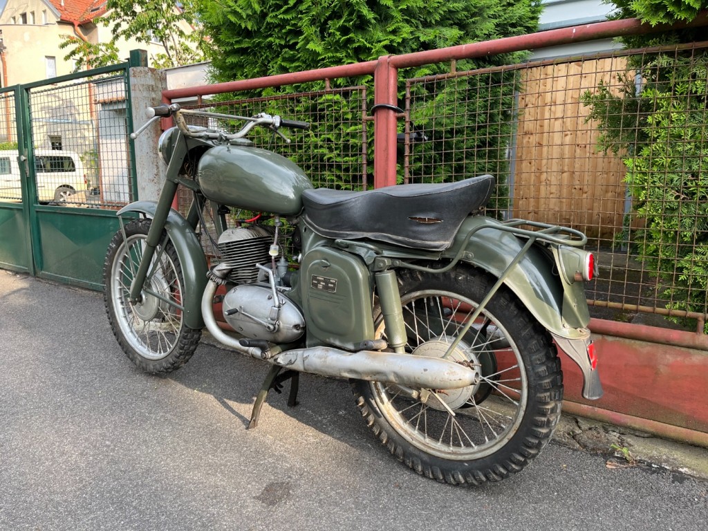 Jawa 350/554 Military