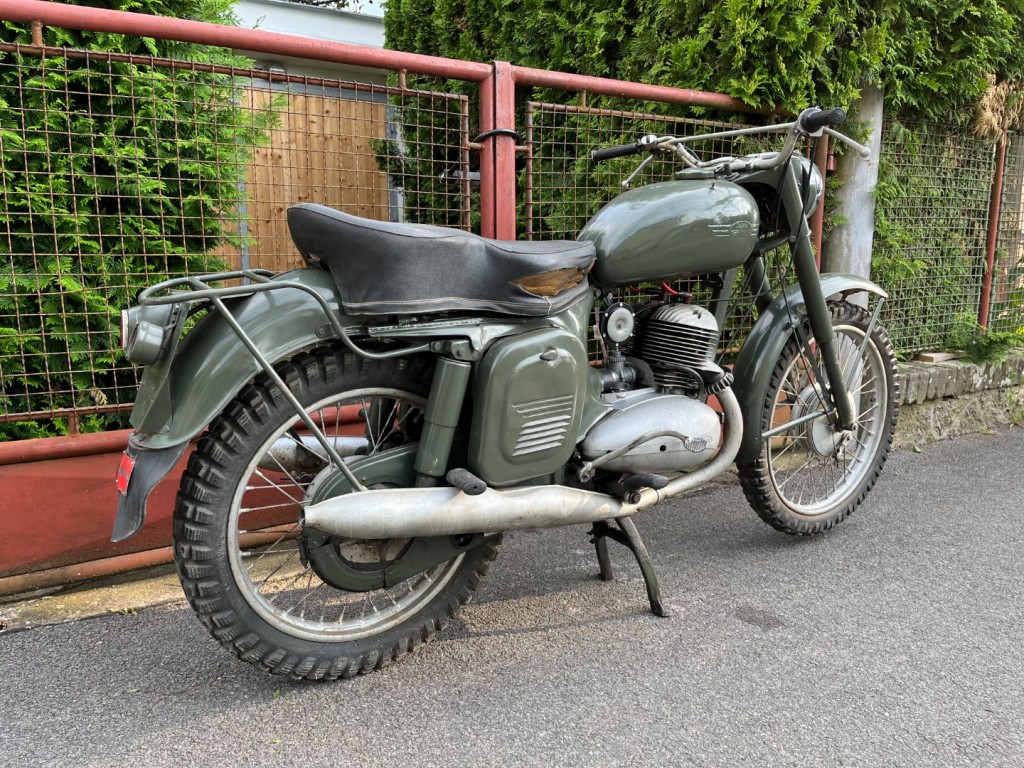 Jawa 350/554 Military