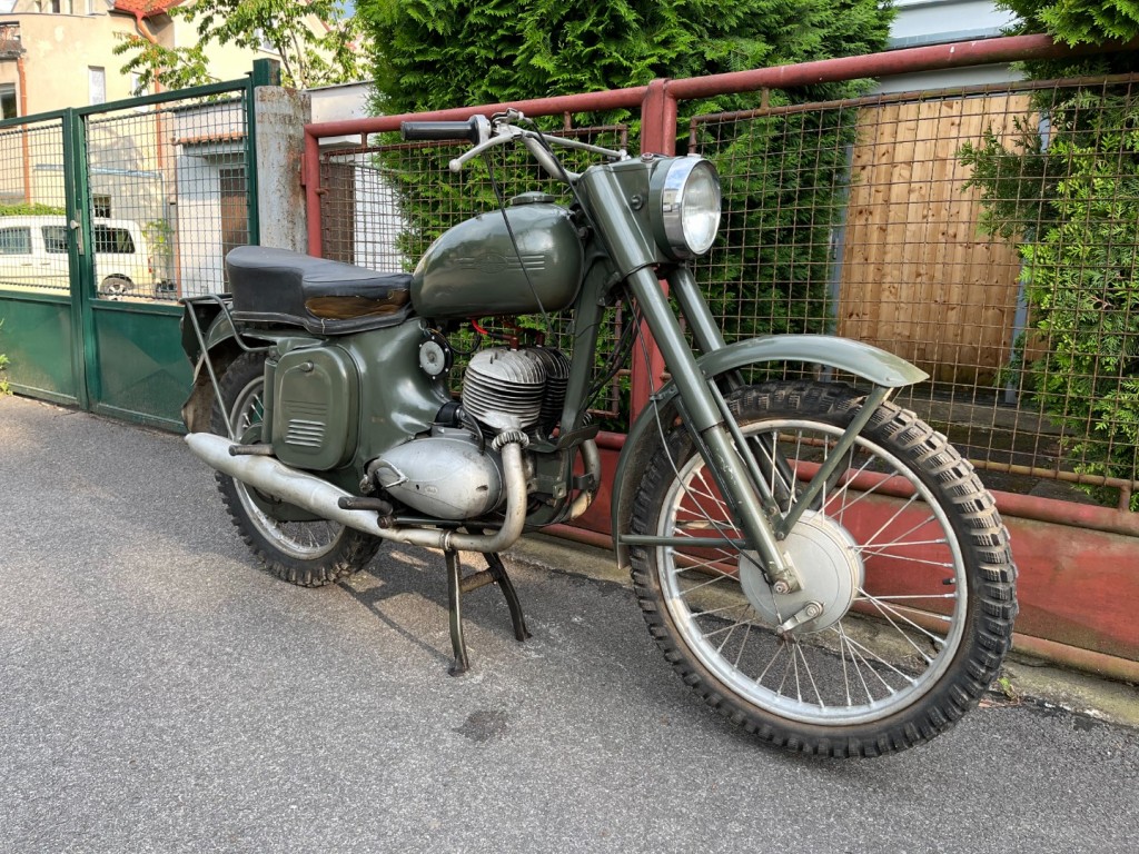Jawa 350/554 Military