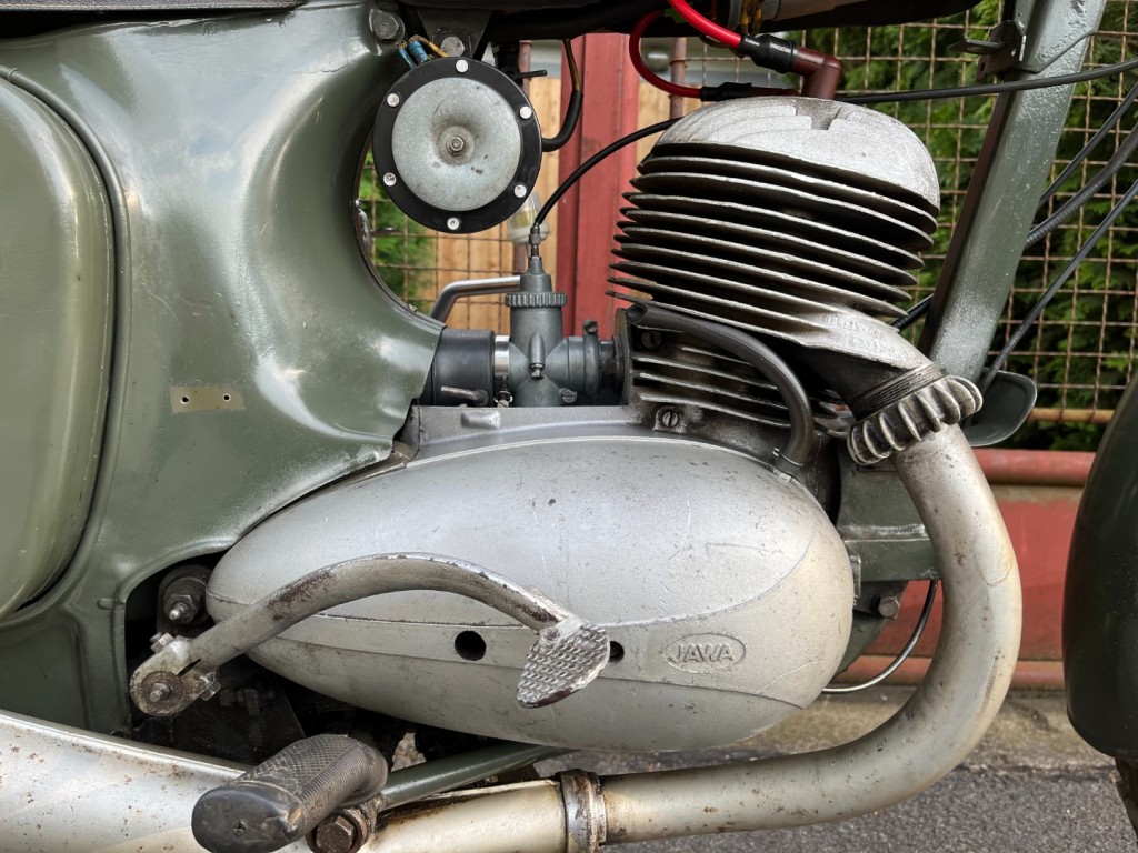 Jawa 350/554 Military