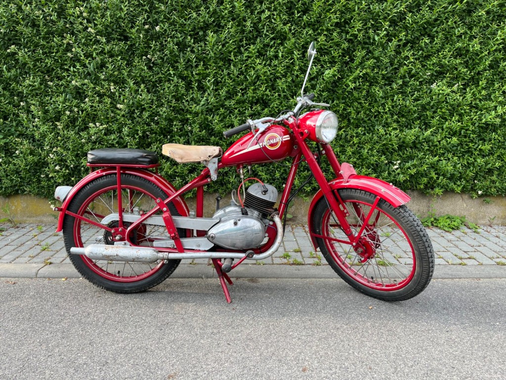 Monark - CZ M300