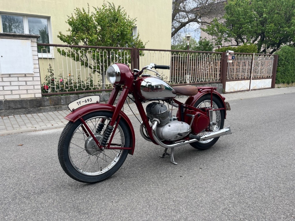 Jawa 350/18 Perak