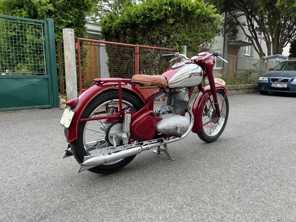 Jawa 350/18 Perak