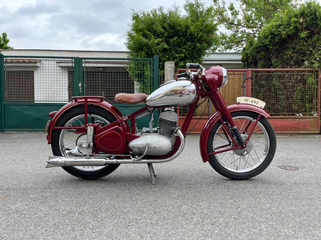 Jawa 350/18 Perak