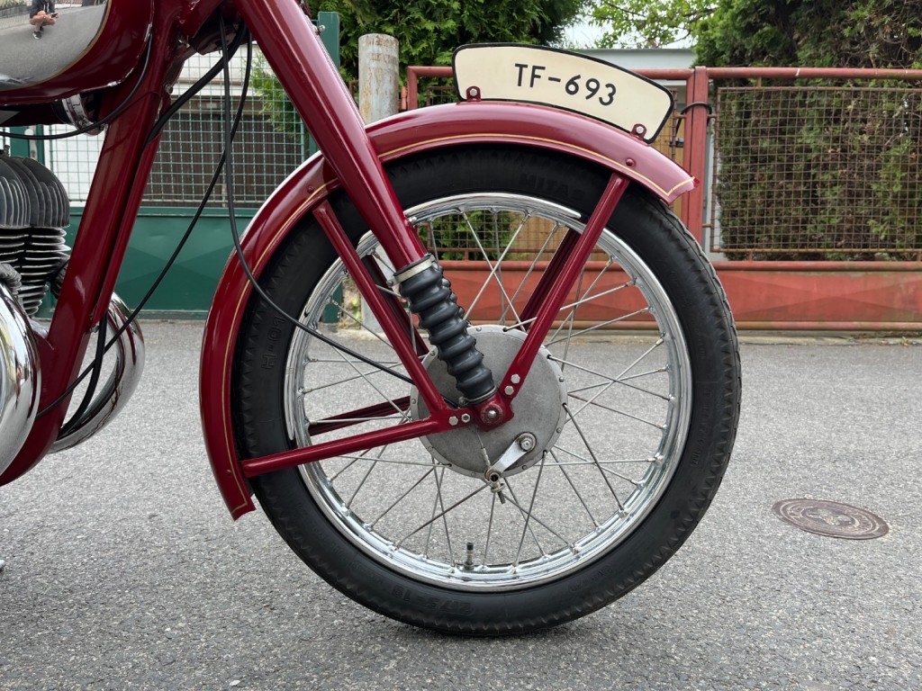 Jawa 350/18 Perak
