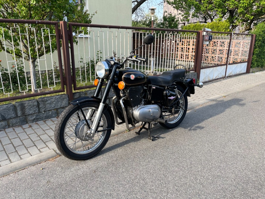 Royal Enfield 850 Centaurus Diesel