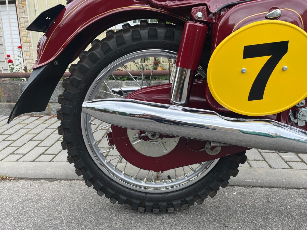JAWA 250/553-02 Libenak