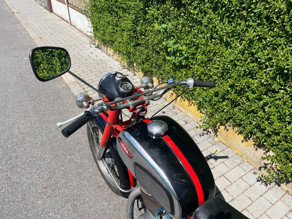 Jawa 250/590 Californian III