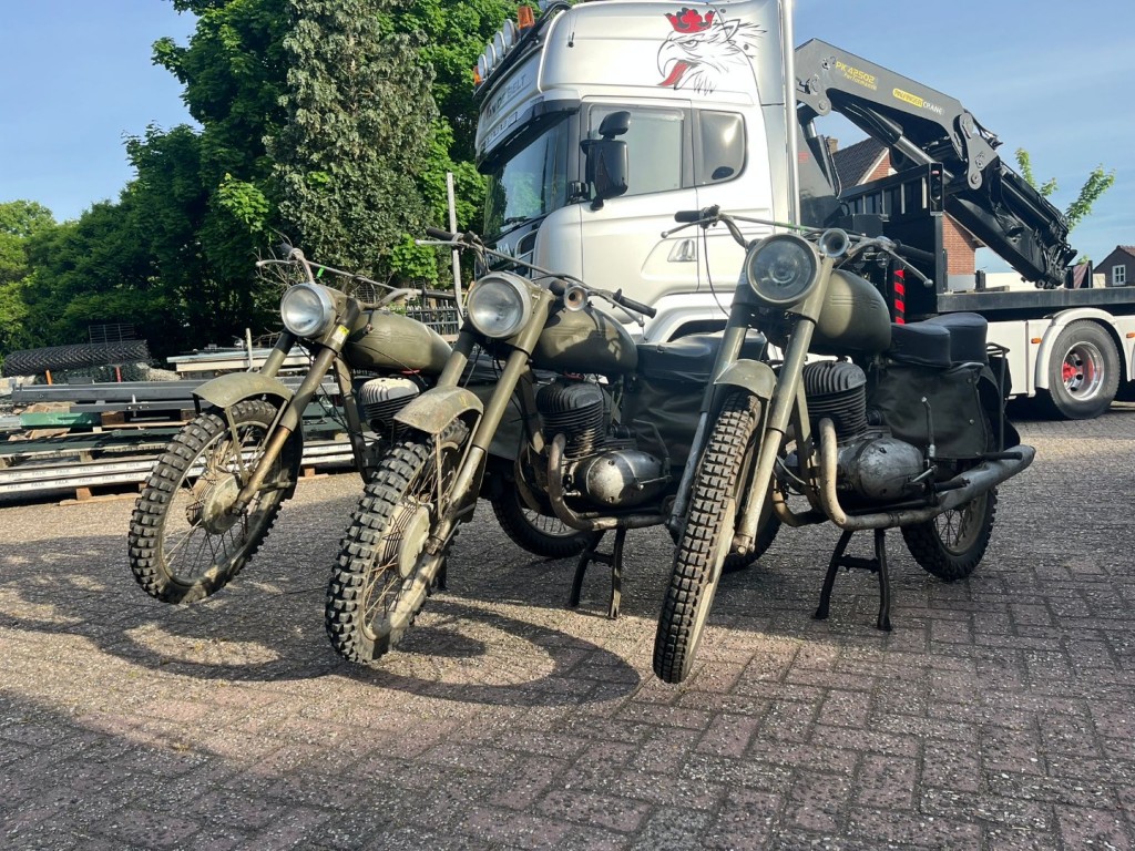 Jawa 250/579 Military - Army