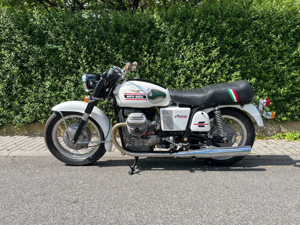 Moto Guzzi V7 Special