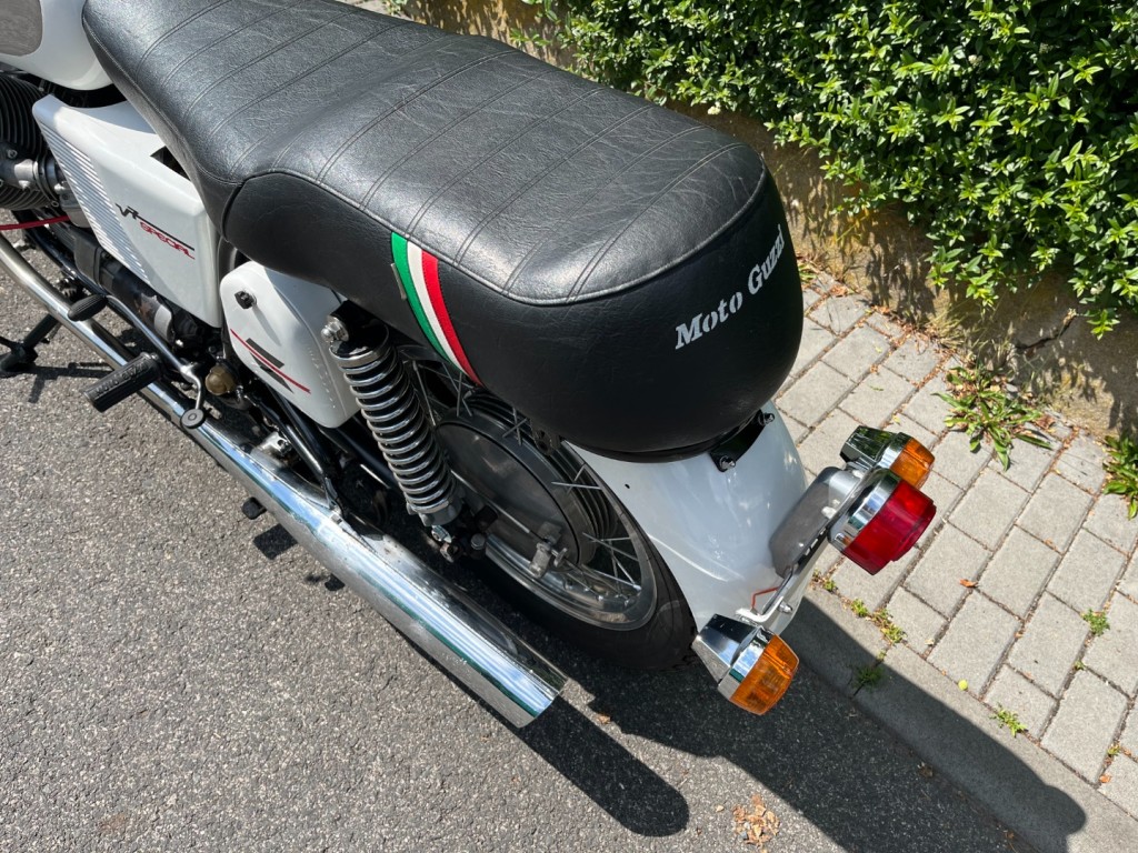 Moto Guzzi V7 Special
