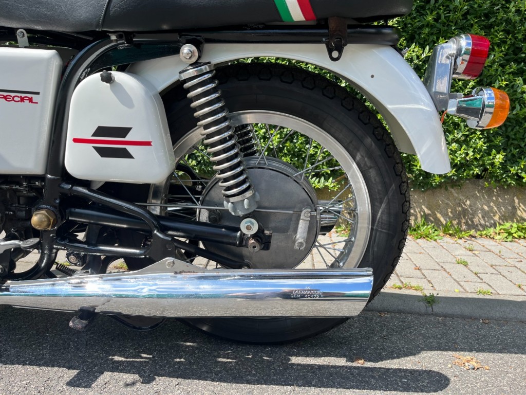 Moto Guzzi V7 Special