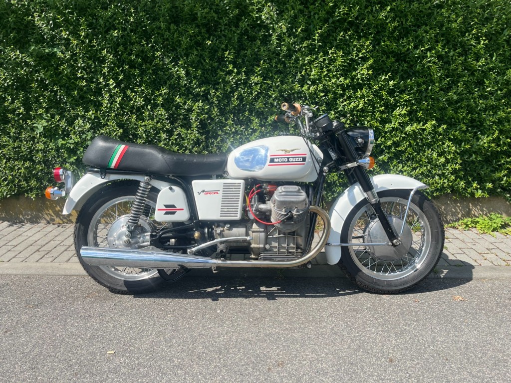 Moto Guzzi V7 Special