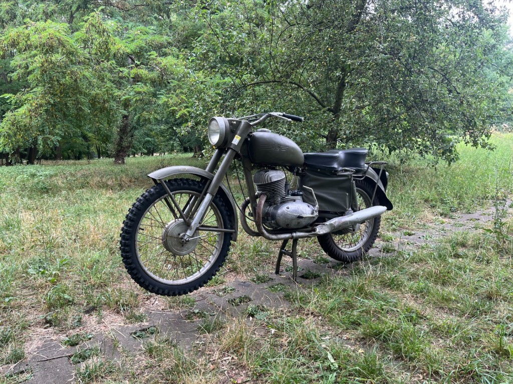 Jawa 250/579 Švéd