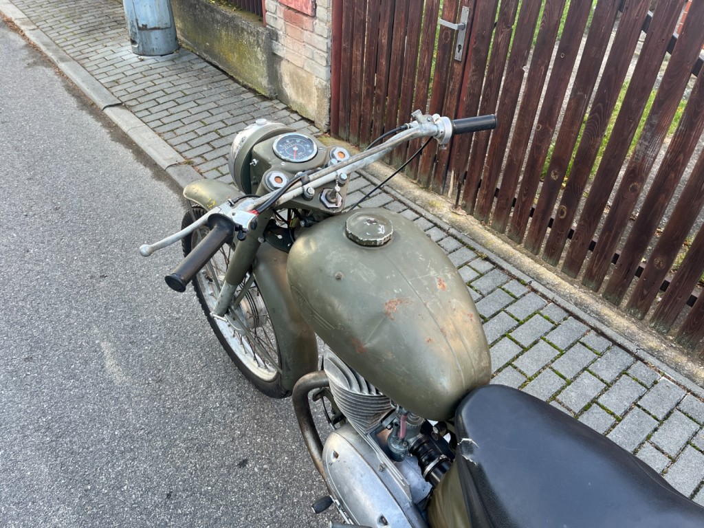Jawa 250/579-03 Švéd