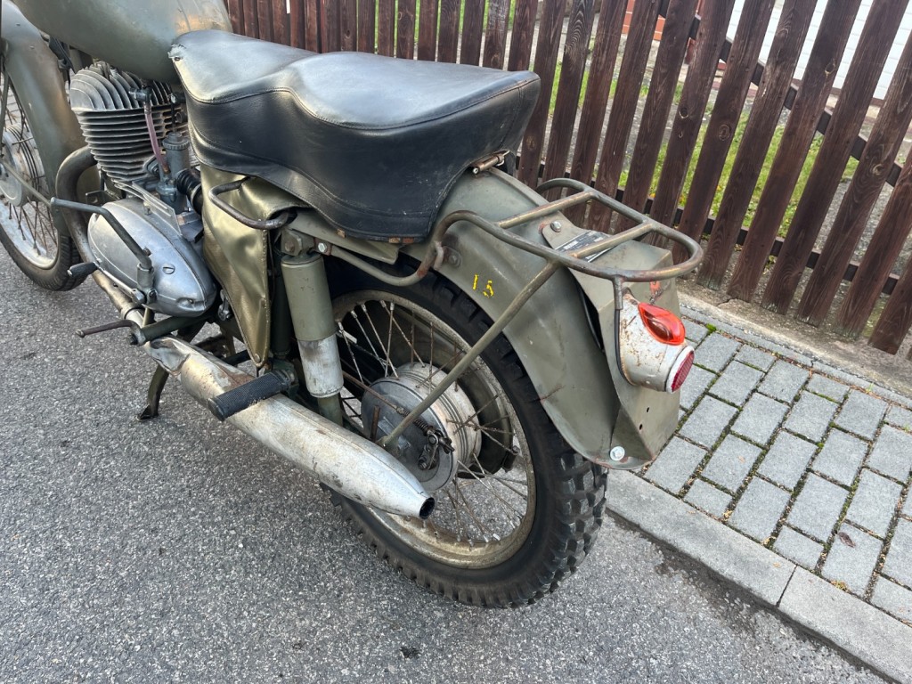 Jawa 250/579-03 Švéd