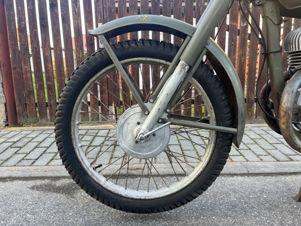 Jawa 250/579-03 Švéd