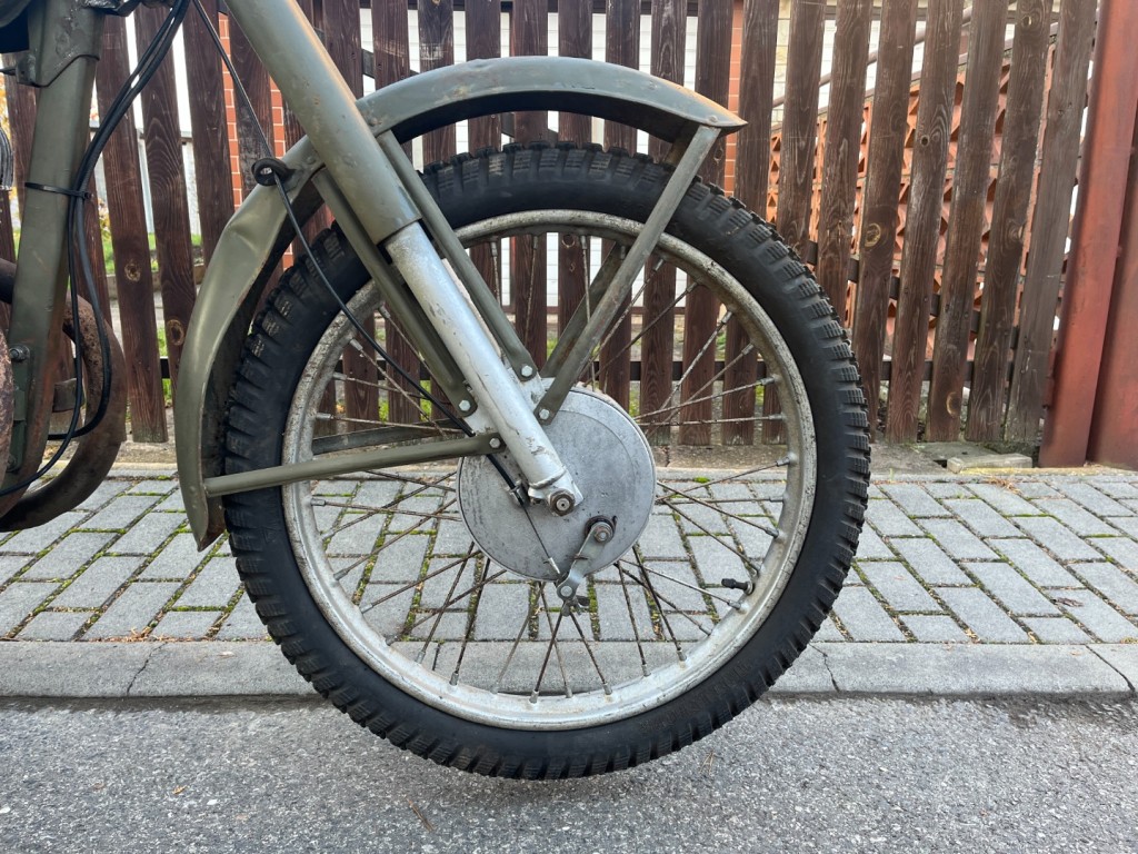 Jawa 250/579-03 Švéd